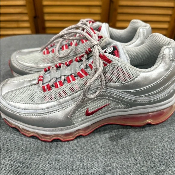 Nike Silver and Red Women's Sneakers - Picture 5 of 8